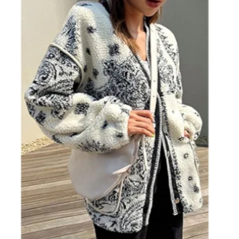 Dazy Women's Black and White Patterned Jacket
